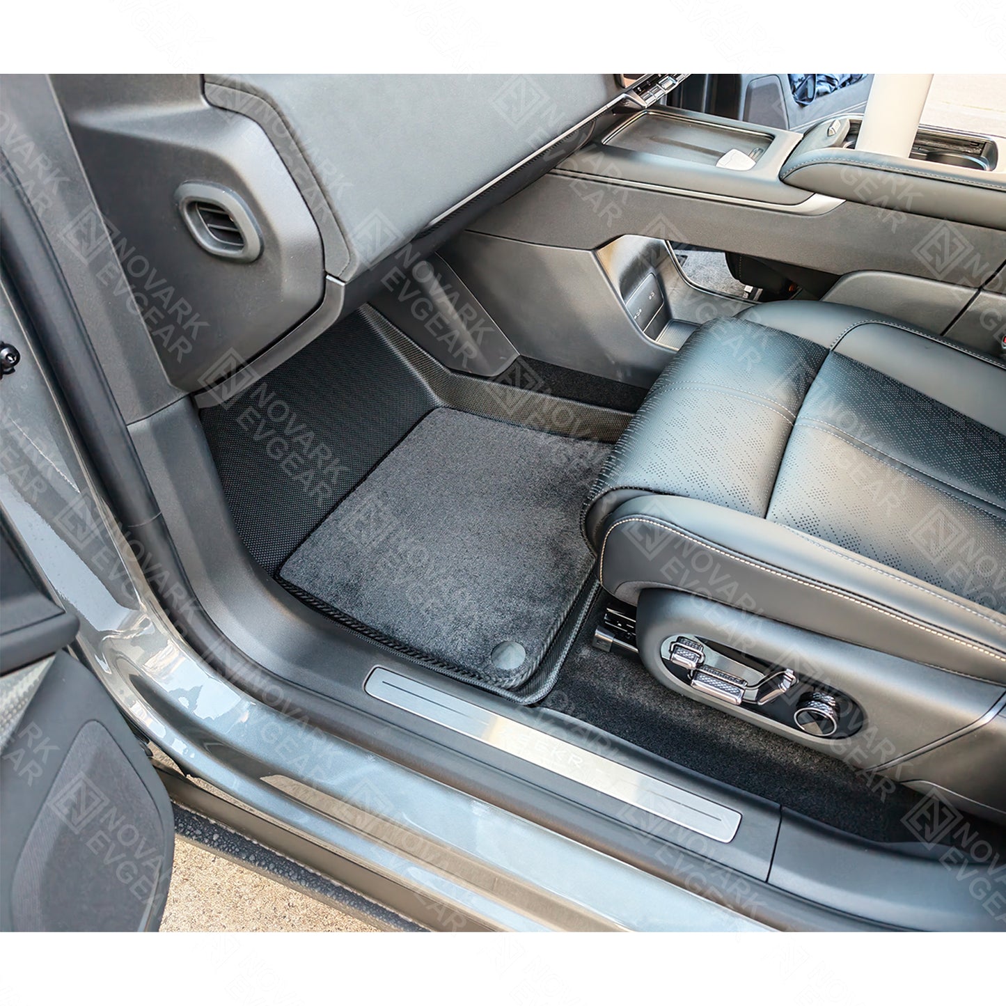 Zeekr 7X 2025+ All-Weather Floor Mats with Premium Carpet Overlay